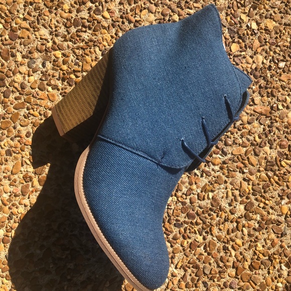 Denim lace up bootie - Picture 2 of 3